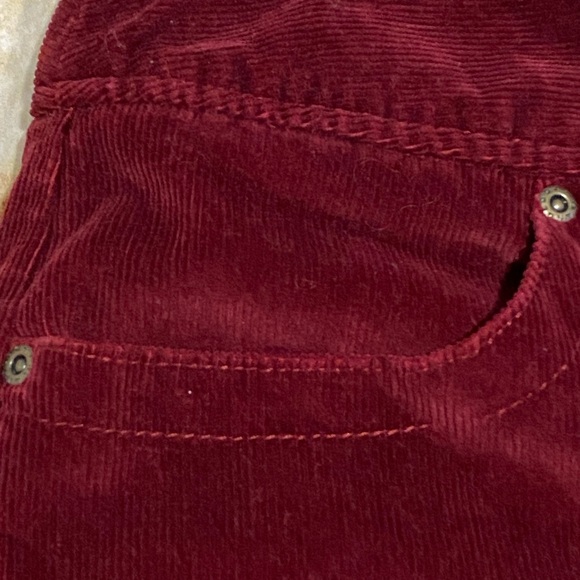Jeanology Collection Maroon Corduroy Skirt Size 14 - Straight Line Silhouette - Picture 6 of 6